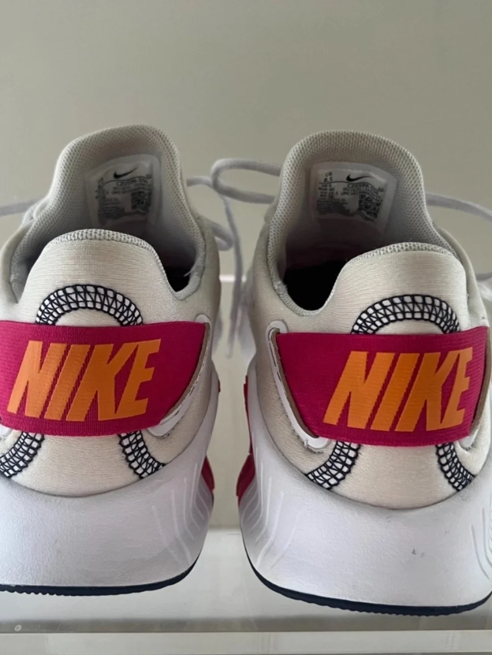 Nike Free Metcon 4 Sail Total Orange Women's Size 8.5
